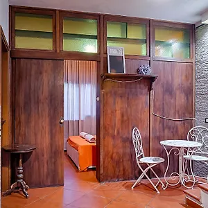 Casa Arrigo Alloggio in famiglia Aeroporto di Catania Fontana Rossa